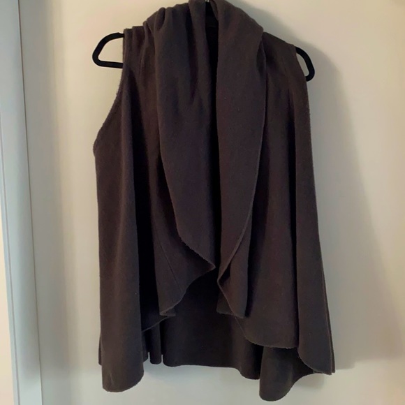 Grey Vest - O/S - Picture 1 of 3